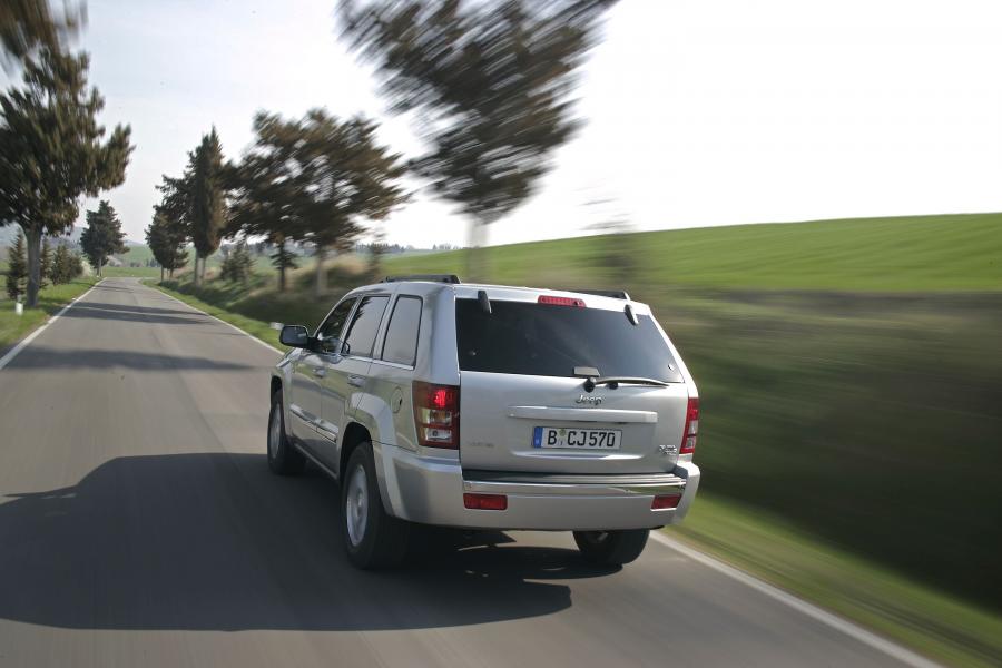  Jeep Grand Cherokee 2005 года  (фото 56 из 133)